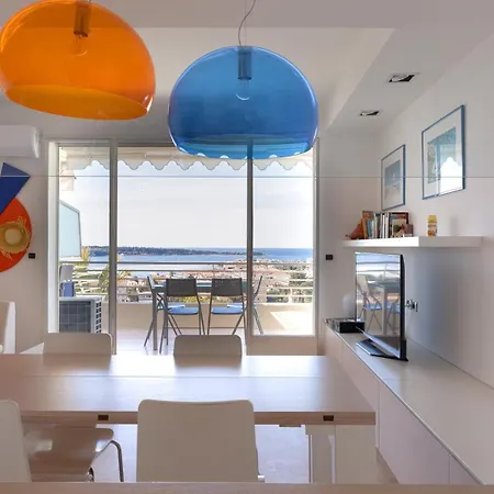 The Horizon - Sea View & Peaceful Retreat كان