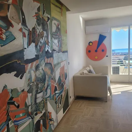 The Horizon - Sea View & Peaceful Retreat شقة *
